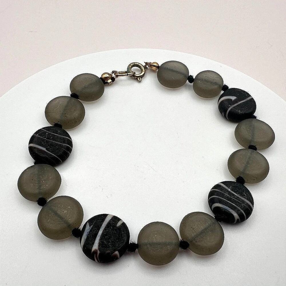 Vintage 80s Frosted Gray Swirl Glass Bead Bracelet Boho Minimalist Gilt Jewelry